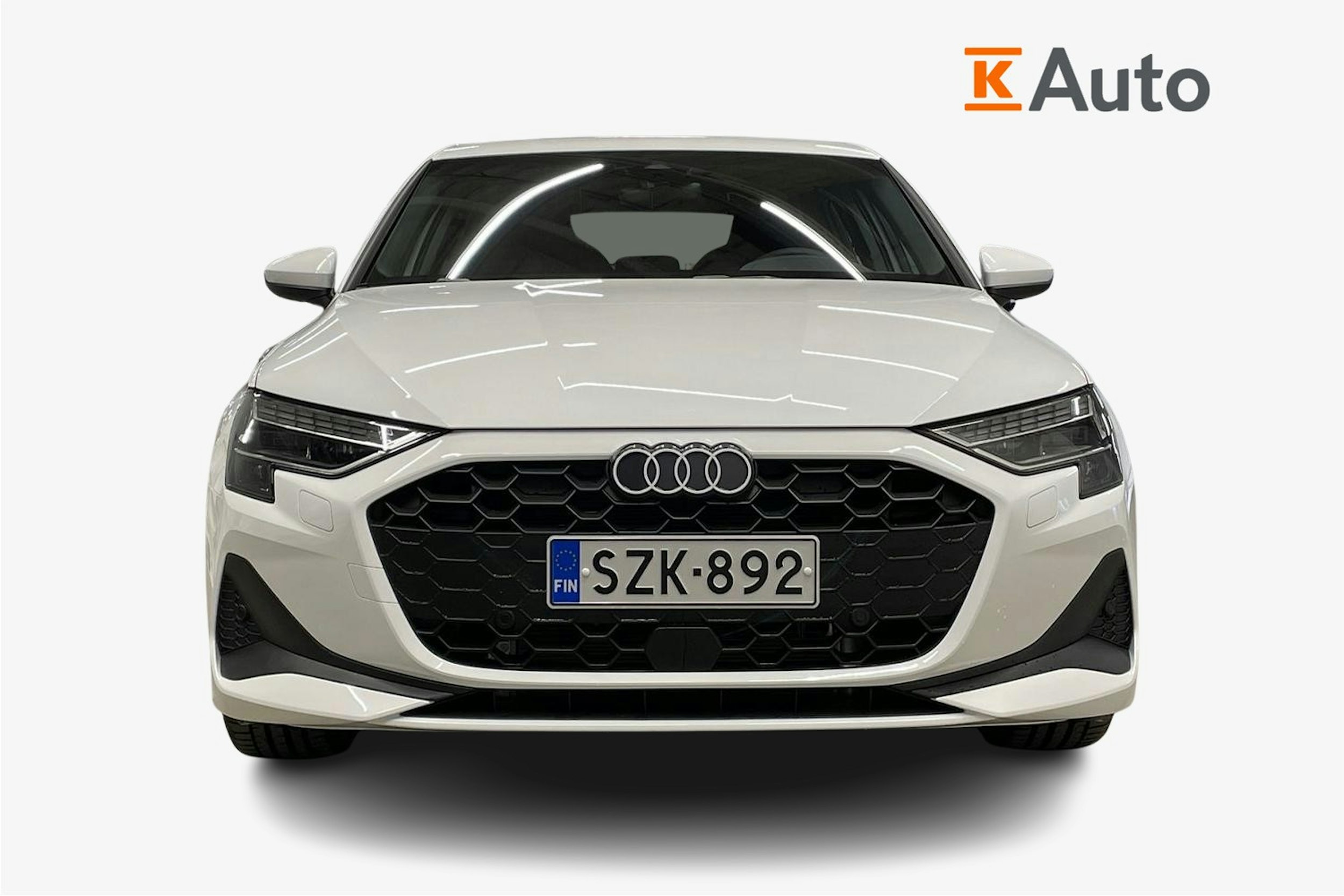 Valkoinen Audi A3 2025 kuva 4.