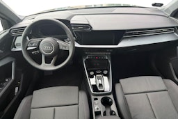 Vihreä Audi A3 2026 kuva 7.