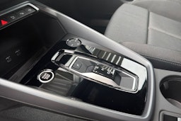 Vihreä Audi A3 2026 kuva 12.