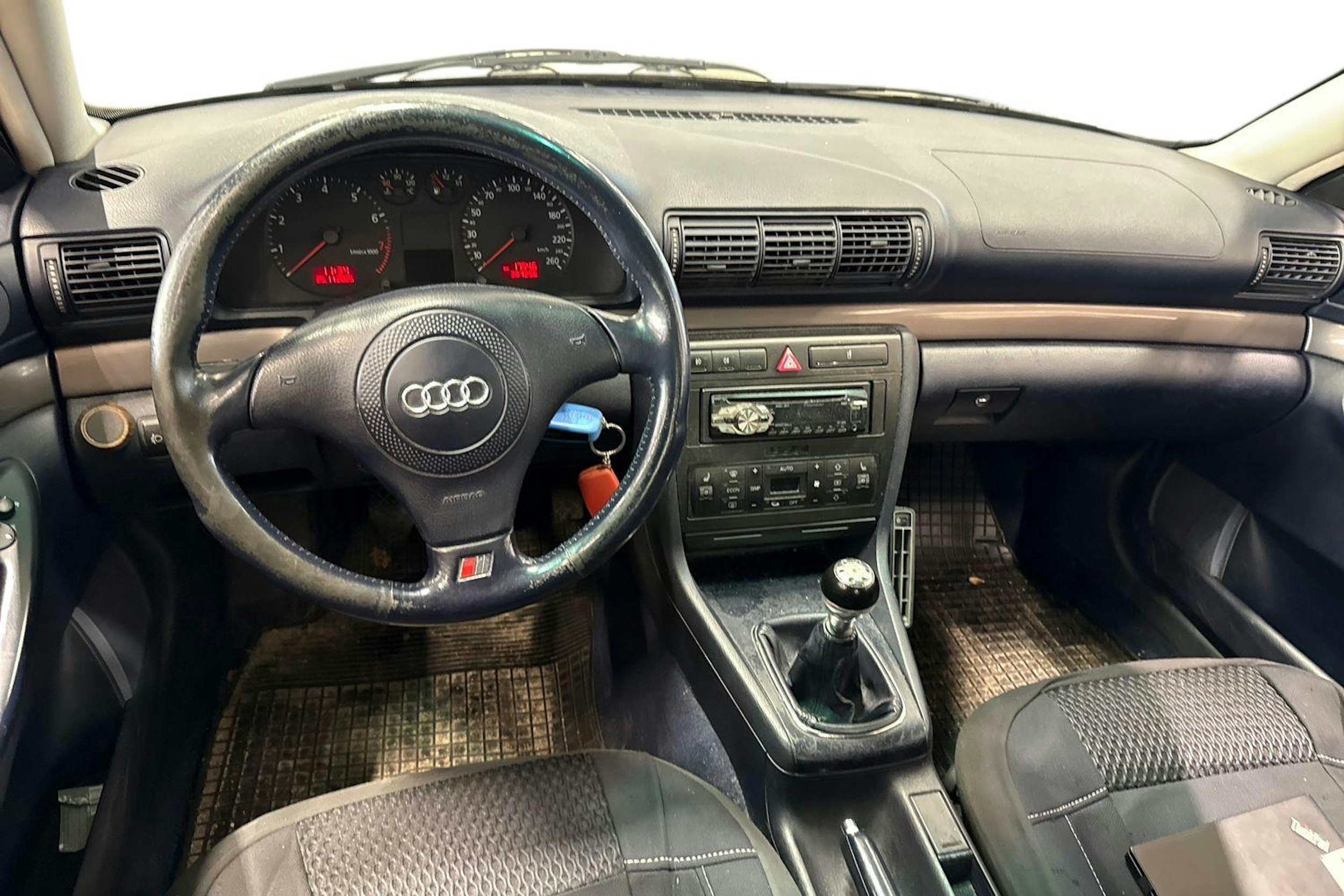 harmaa Audi A4 2000 kuva 9.