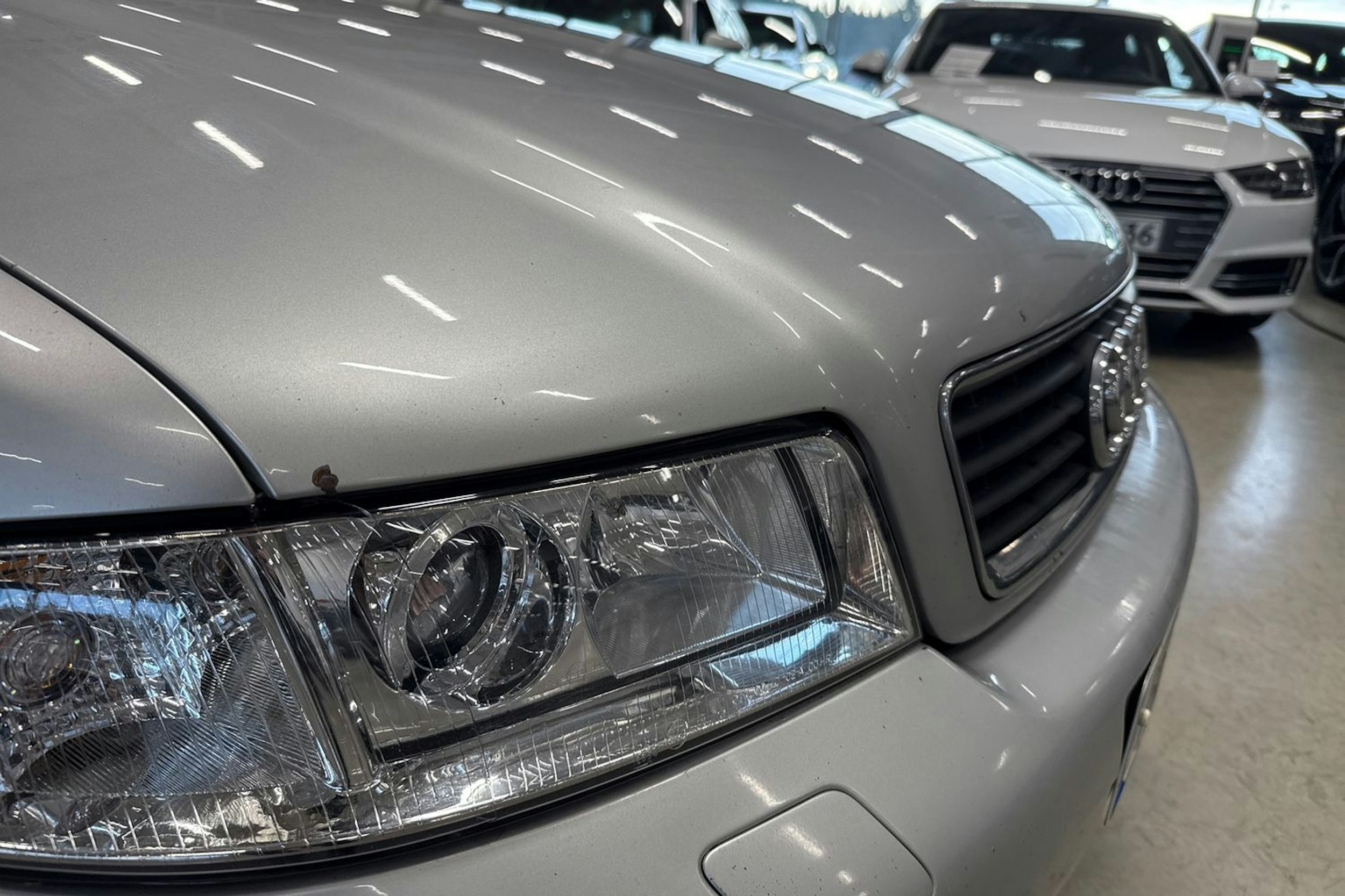 harmaa Audi A4 2000 kuva 15.