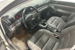 harmaa Audi A4 2000 kuva 3.