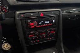 punainen Audi A4 2001 kuva 17.