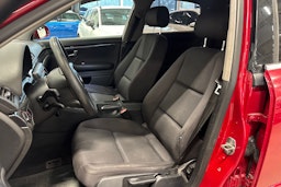 punainen Audi A4 2001 kuva 18.