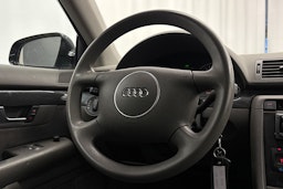 Musta Audi A4 2002 kuva 12.