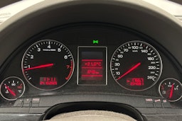 Musta Audi A4 2002 kuva 13.