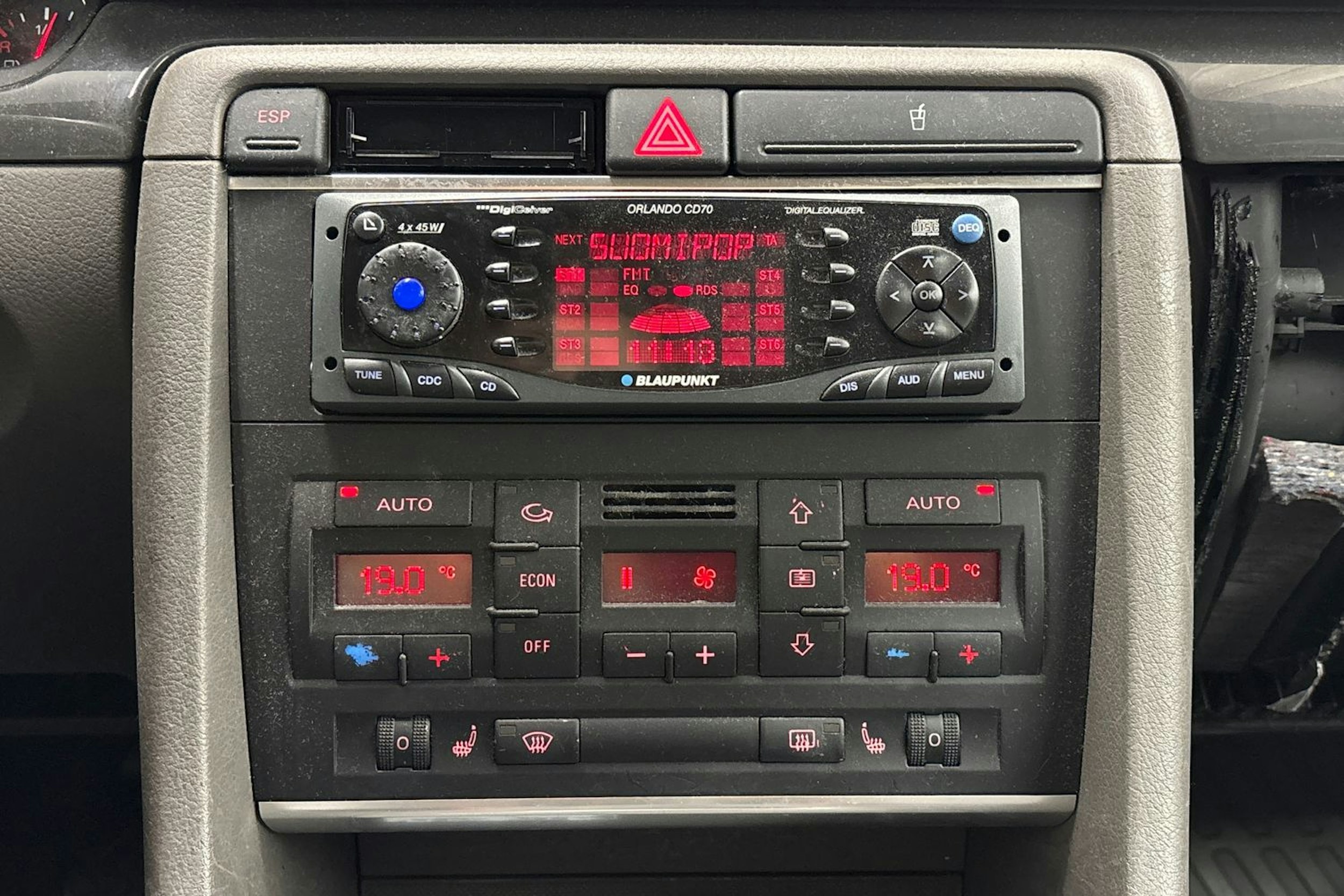 Musta Audi A4 2002 kuva 14.