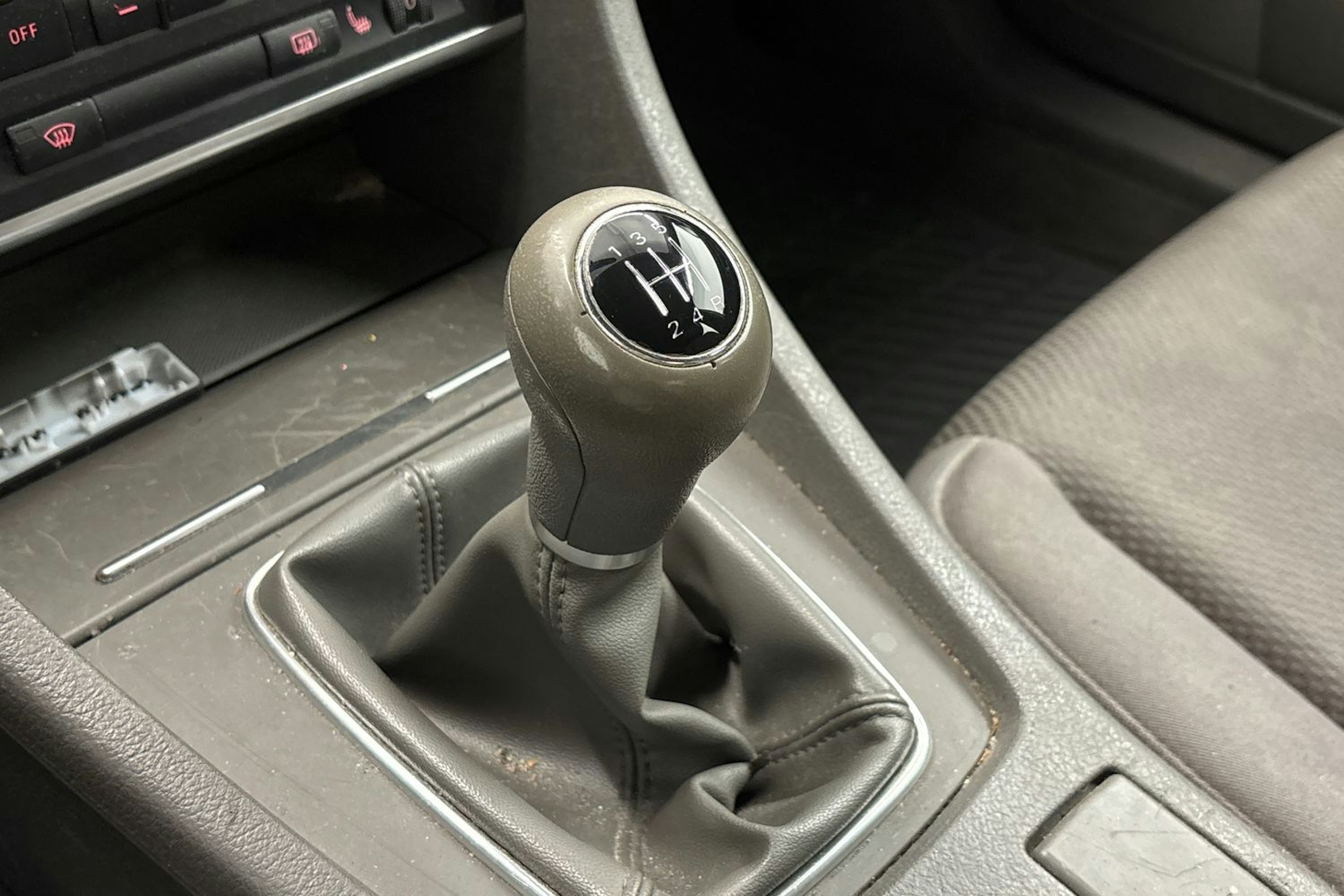 Musta Audi A4 2002 kuva 15.