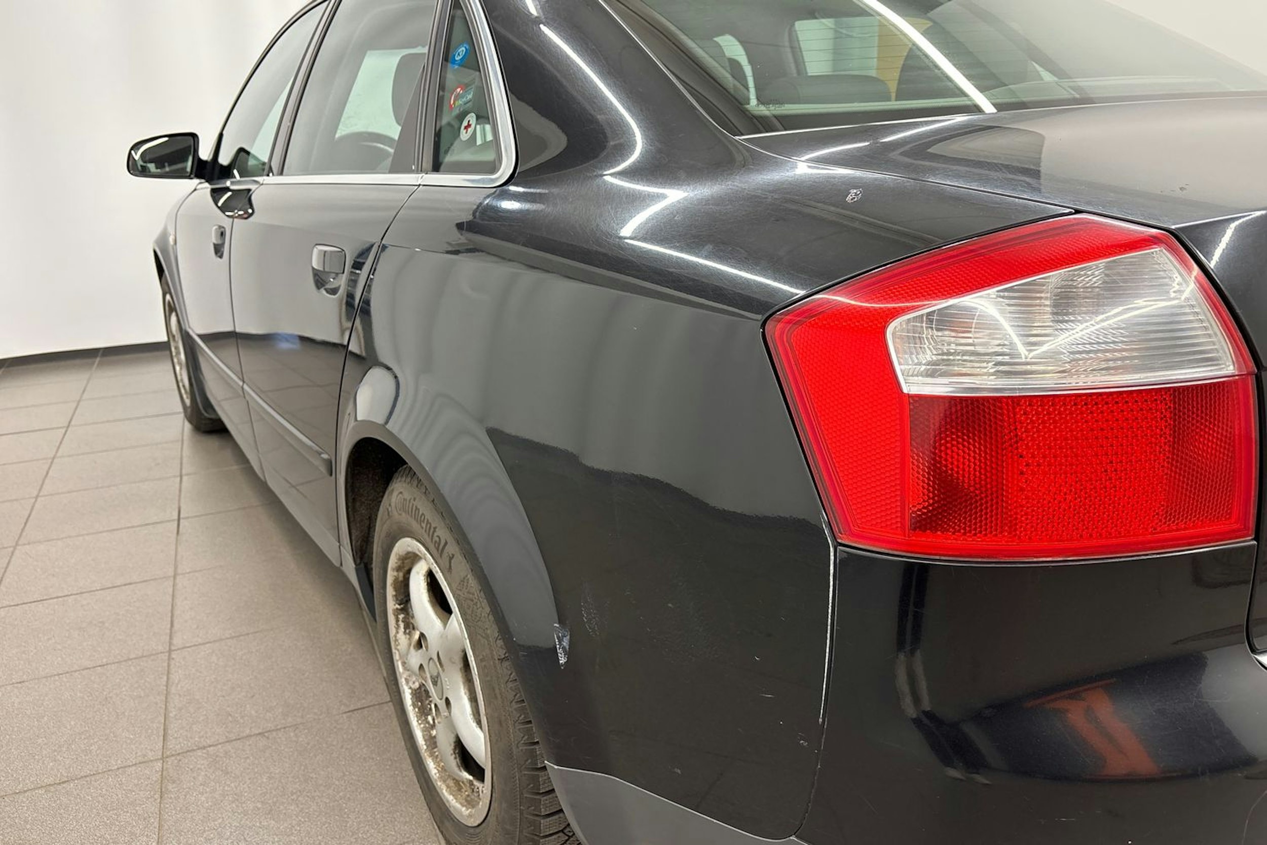 Musta Audi A4 2002 kuva 33.