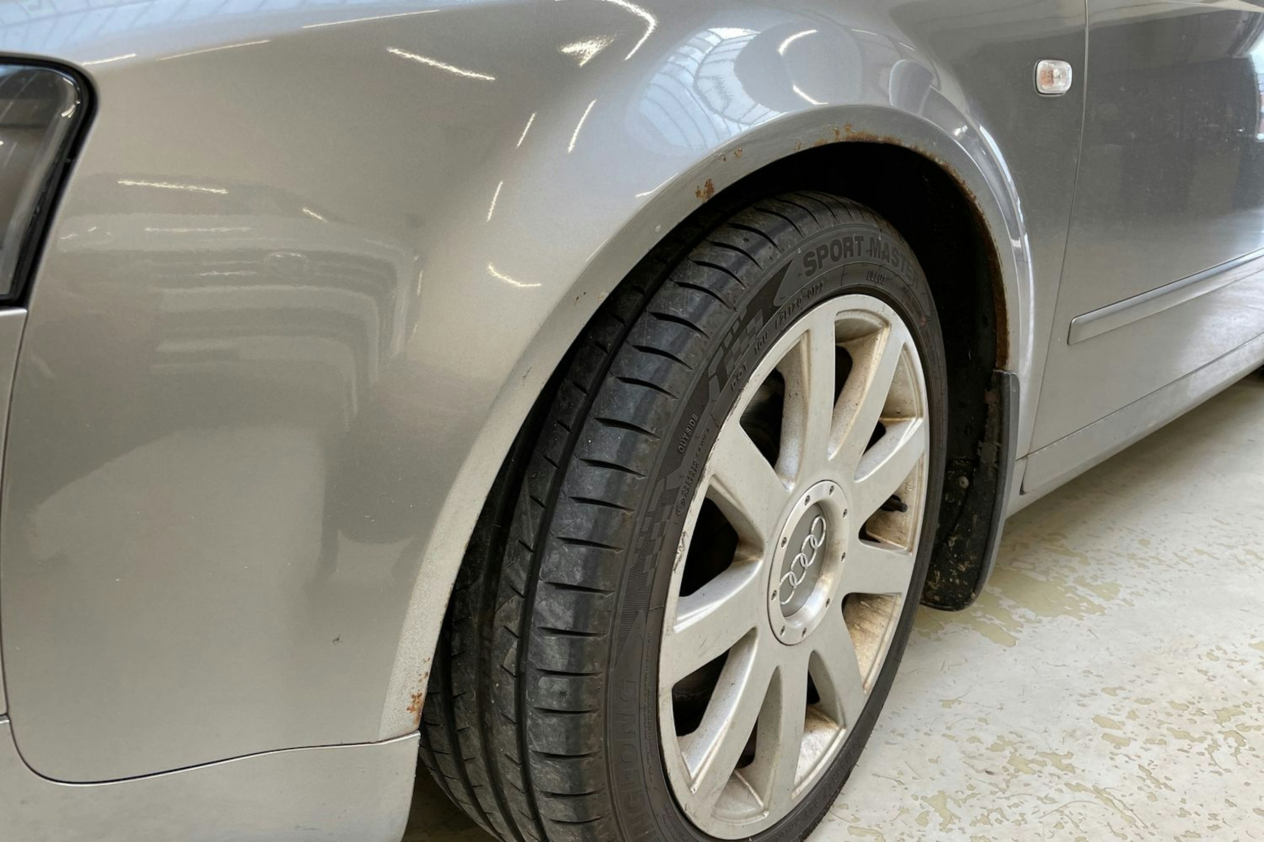 hopea Audi A4 2004 kuva 24.