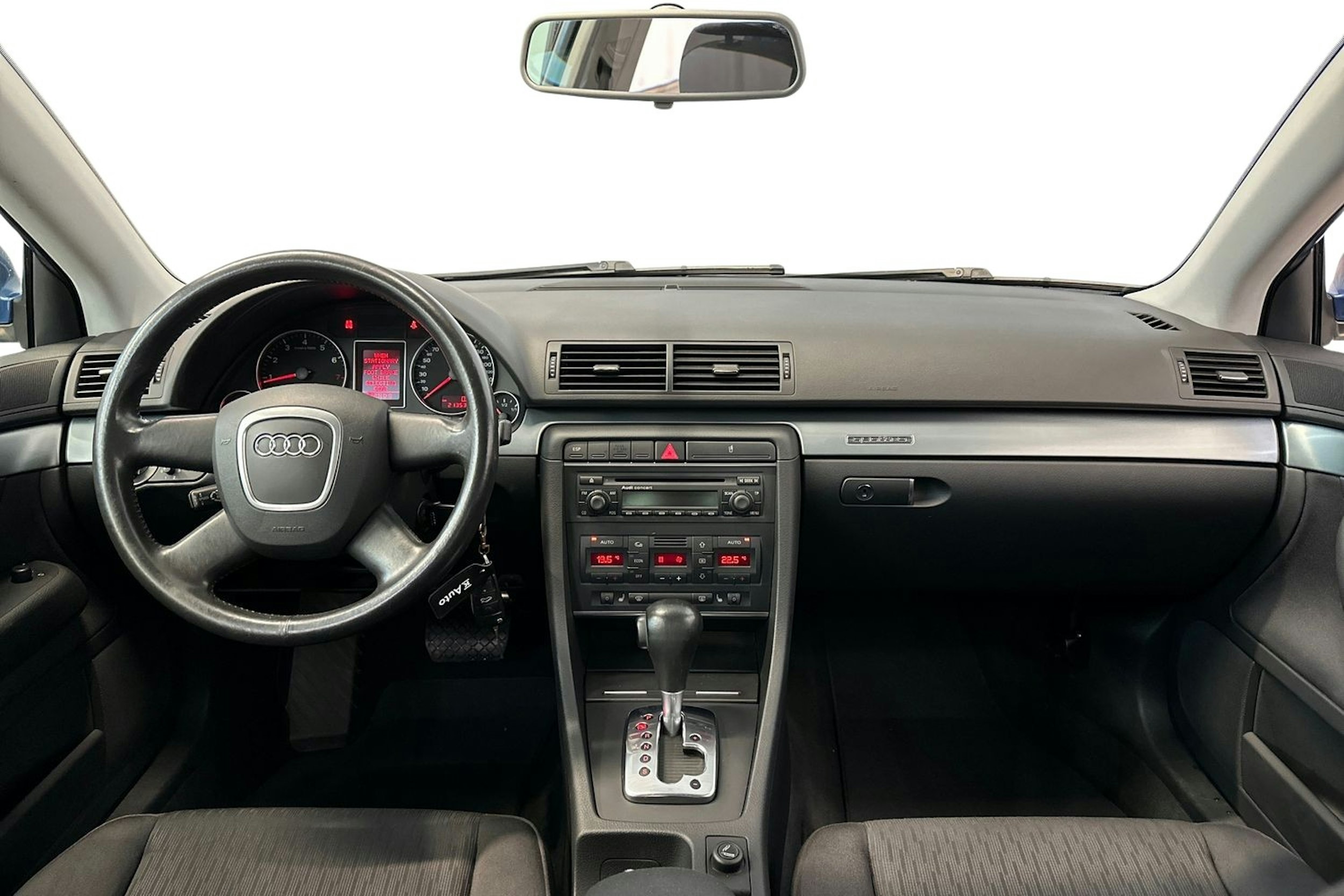 sininen Audi A4 2005 kuva 7.