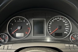 sininen Audi A4 2005 kuva 14.