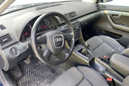 Sininen Audi A4 2005 kuva 7.
