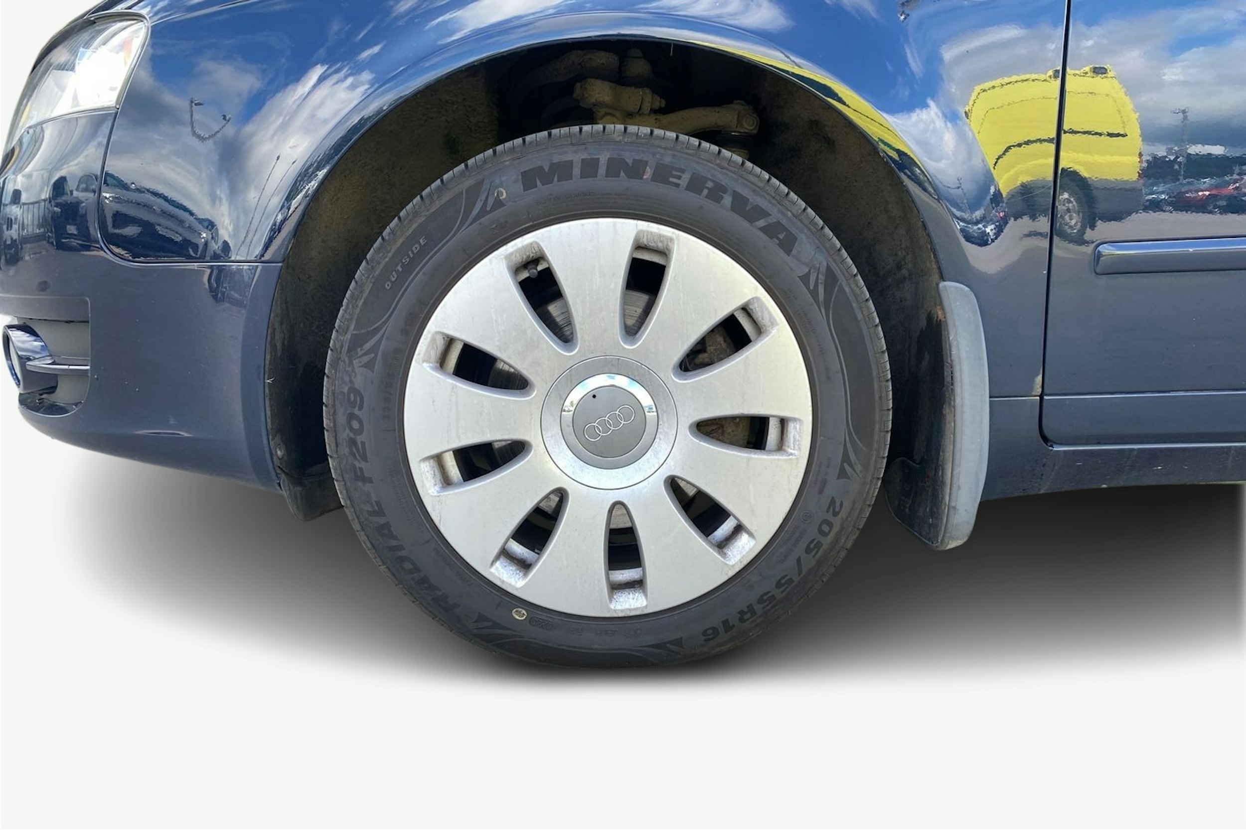 Sininen Audi A4 2005 kuva 11.