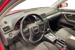 punainen Audi A4 2005 kuva 7.