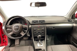 punainen Audi A4 2005 kuva 9.