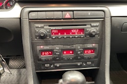 punainen Audi A4 2005 kuva 16.