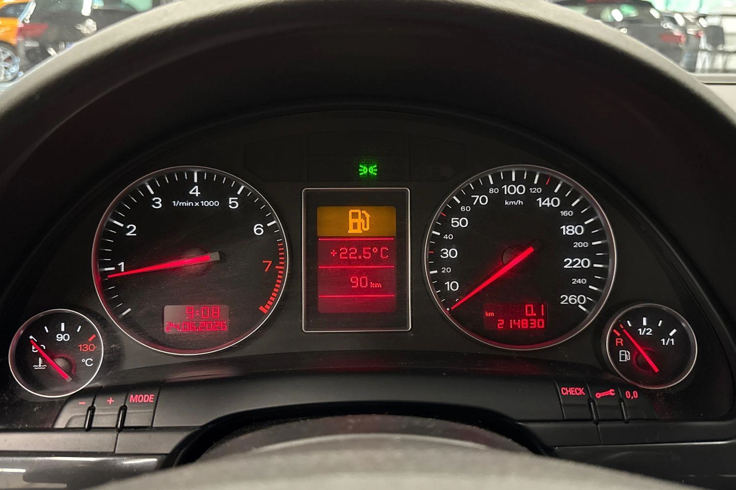 punainen Audi A4 2005 kuva 13.