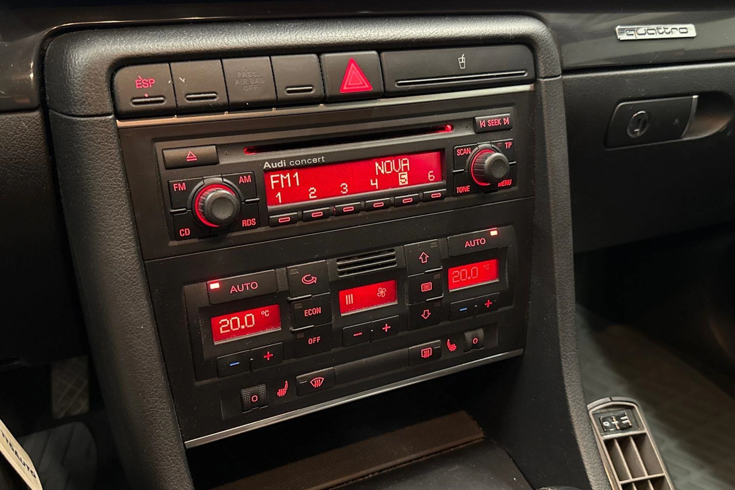 punainen Audi A4 2005 kuva 16.