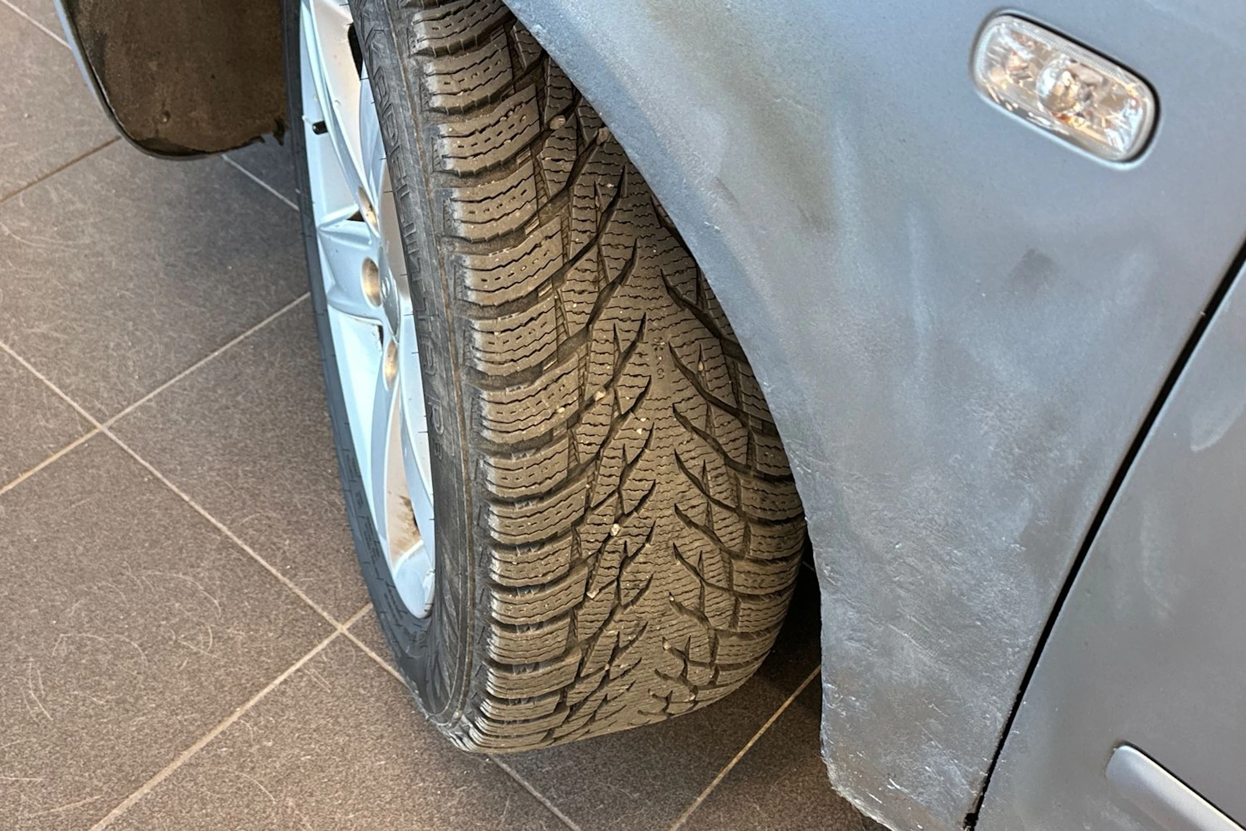 harmaa Audi A4 2005 kuva 10.