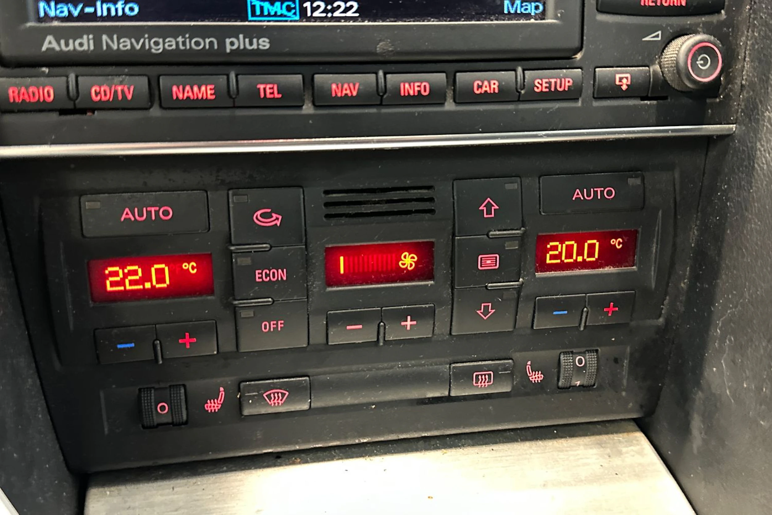 harmaa Audi A4 2005 kuva 25.