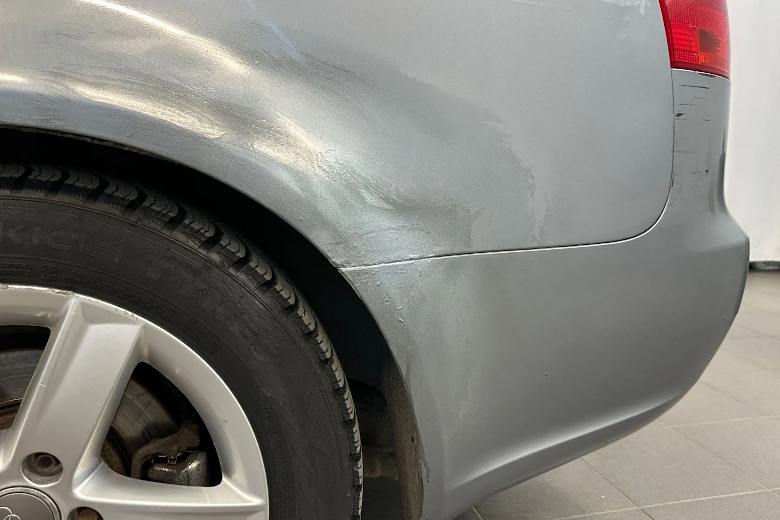 harmaa Audi A4 2005 kuva 28.