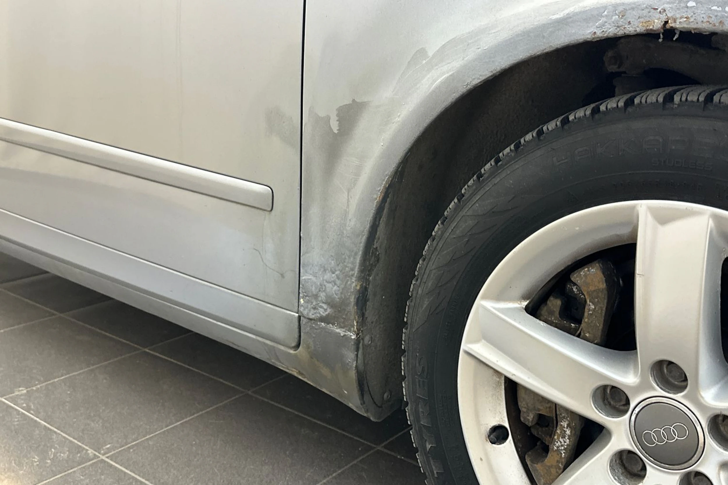 harmaa Audi A4 2005 kuva 32.