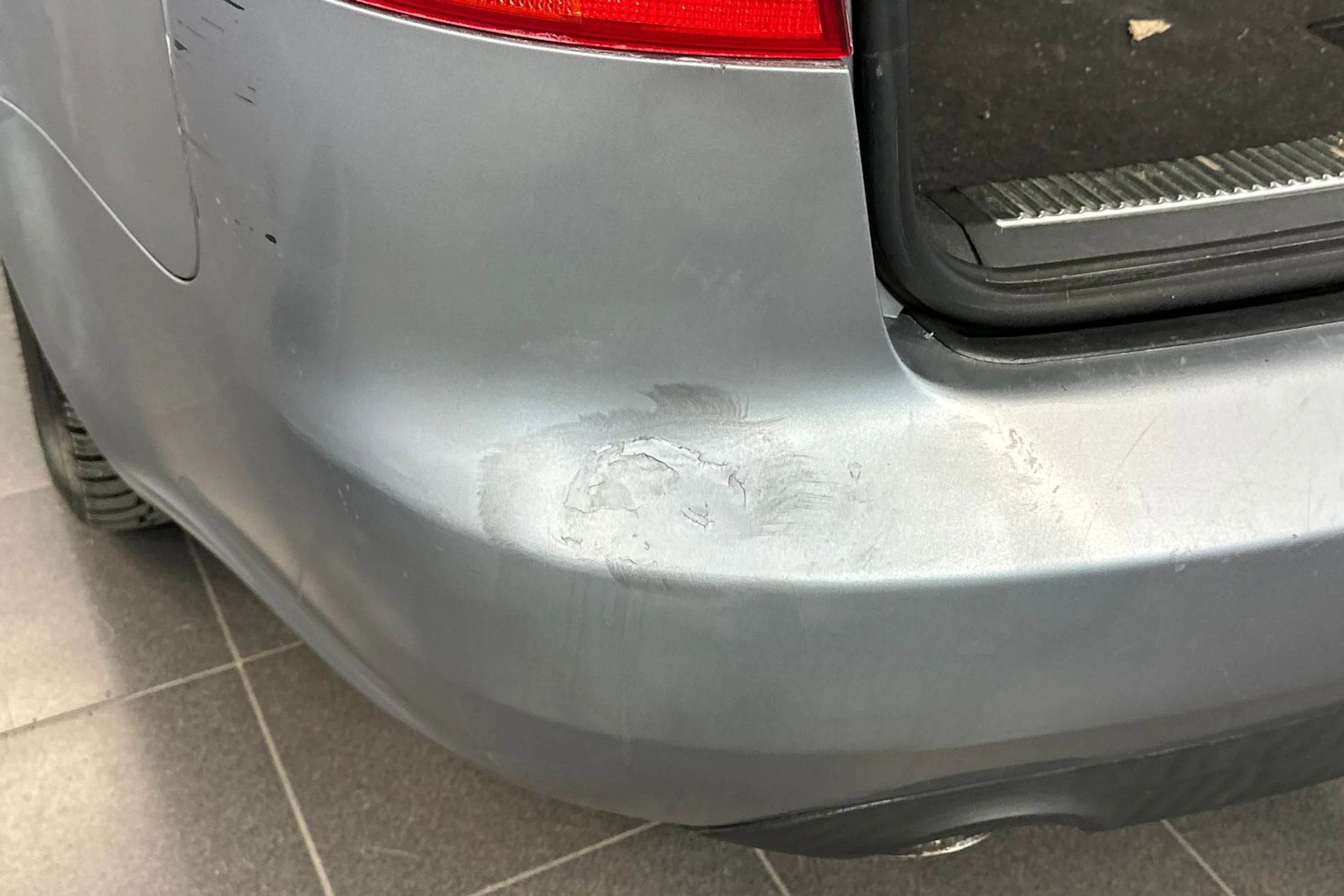 harmaa Audi A4 2005 kuva 36.