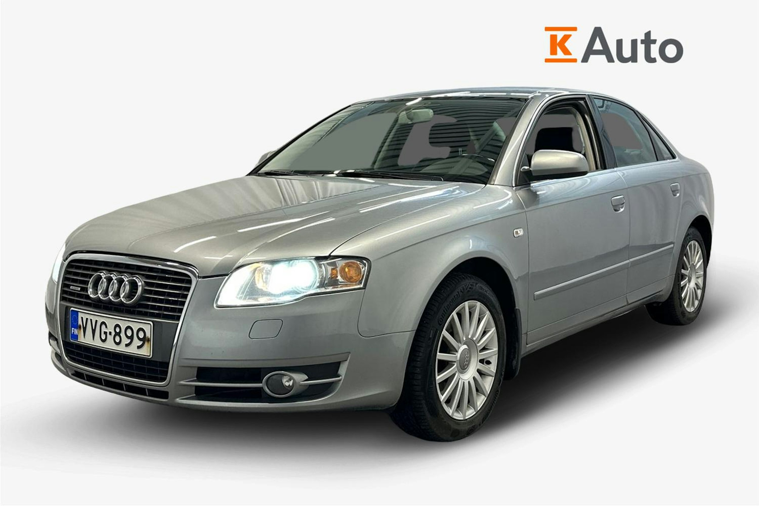 Harmaa Audi A4 2005 kuva 3.