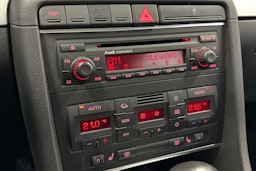 Harmaa Audi A4 2005 kuva 16.