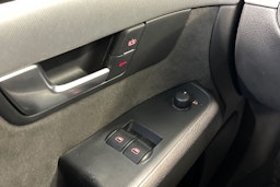Harmaa Audi A4 2005 kuva 20.