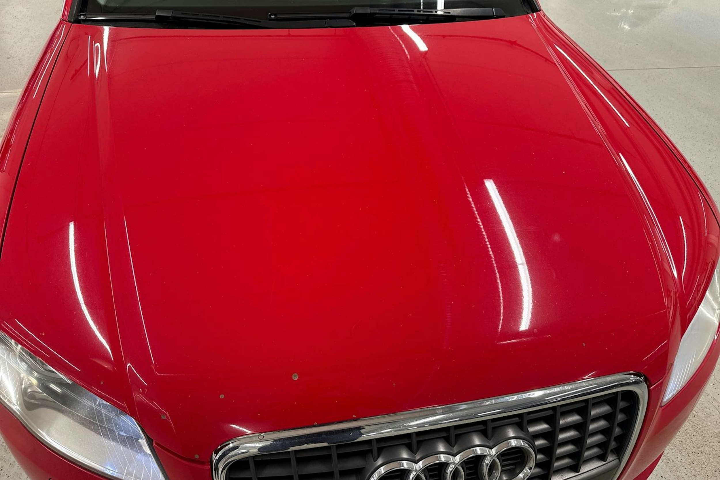 Punainen Audi A4 2006 kuva 19.