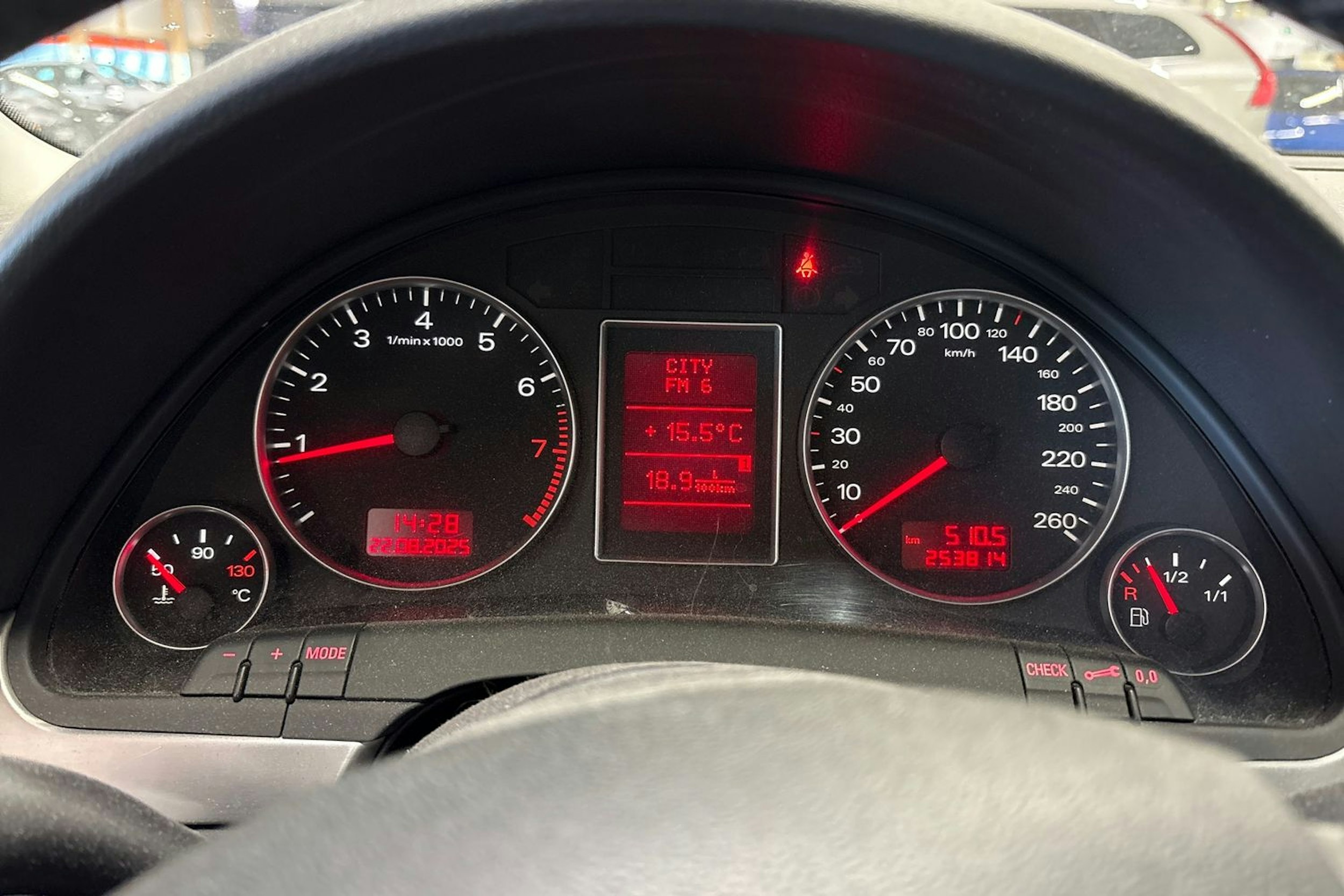 harmaa Audi A4 2006 kuva 11.