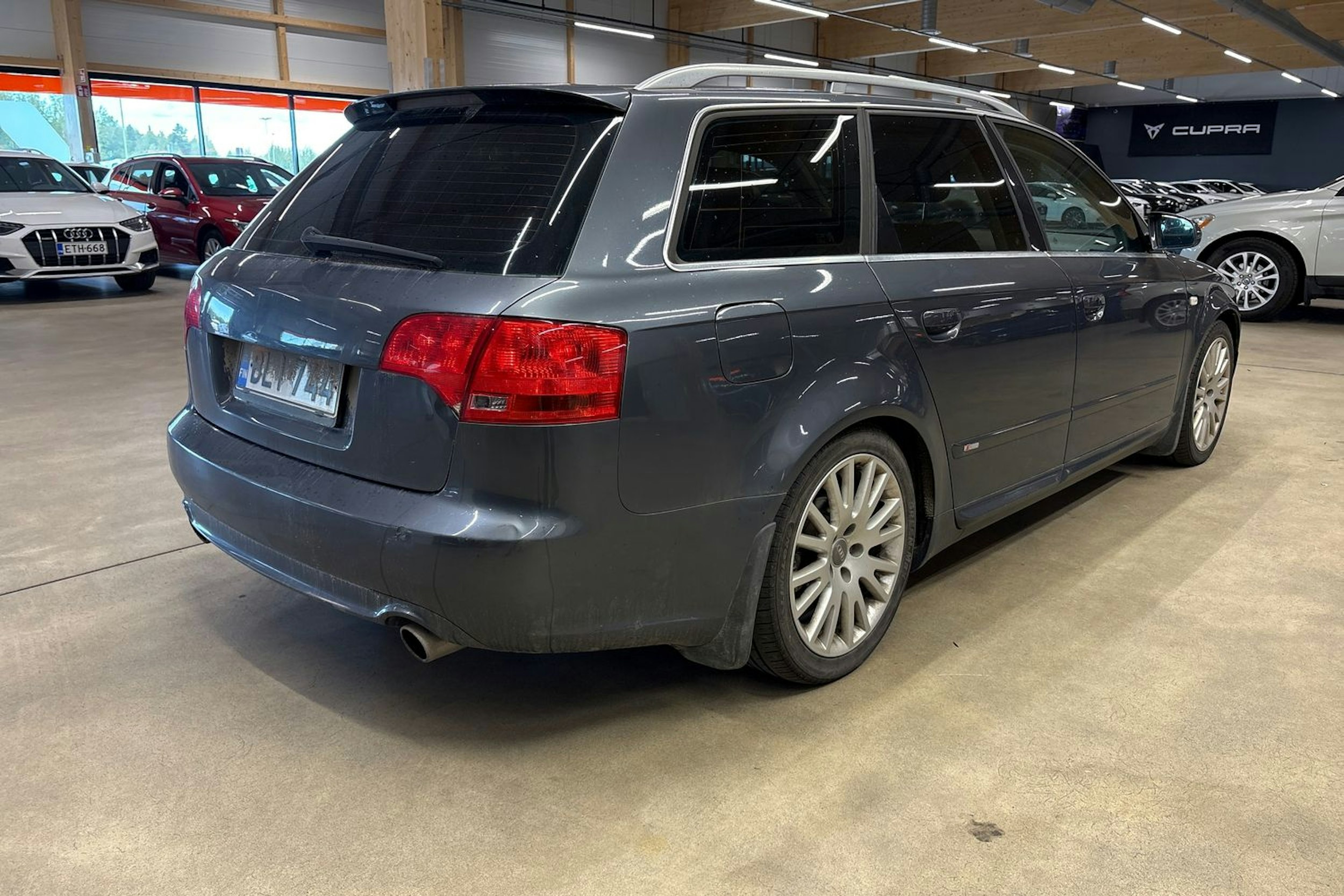 harmaa Audi A4 2006 kuva 14.
