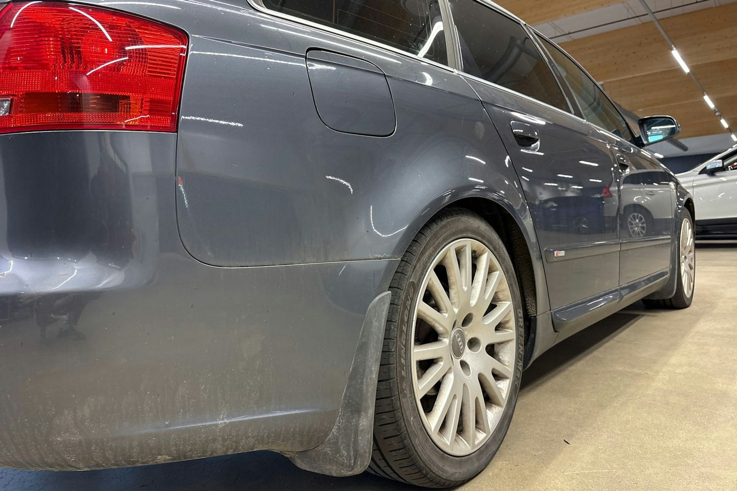 harmaa Audi A4 2006 kuva 16.