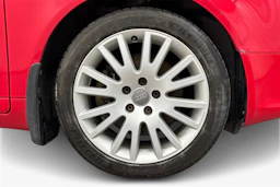 punainen Audi A4 2006 kuva 9.