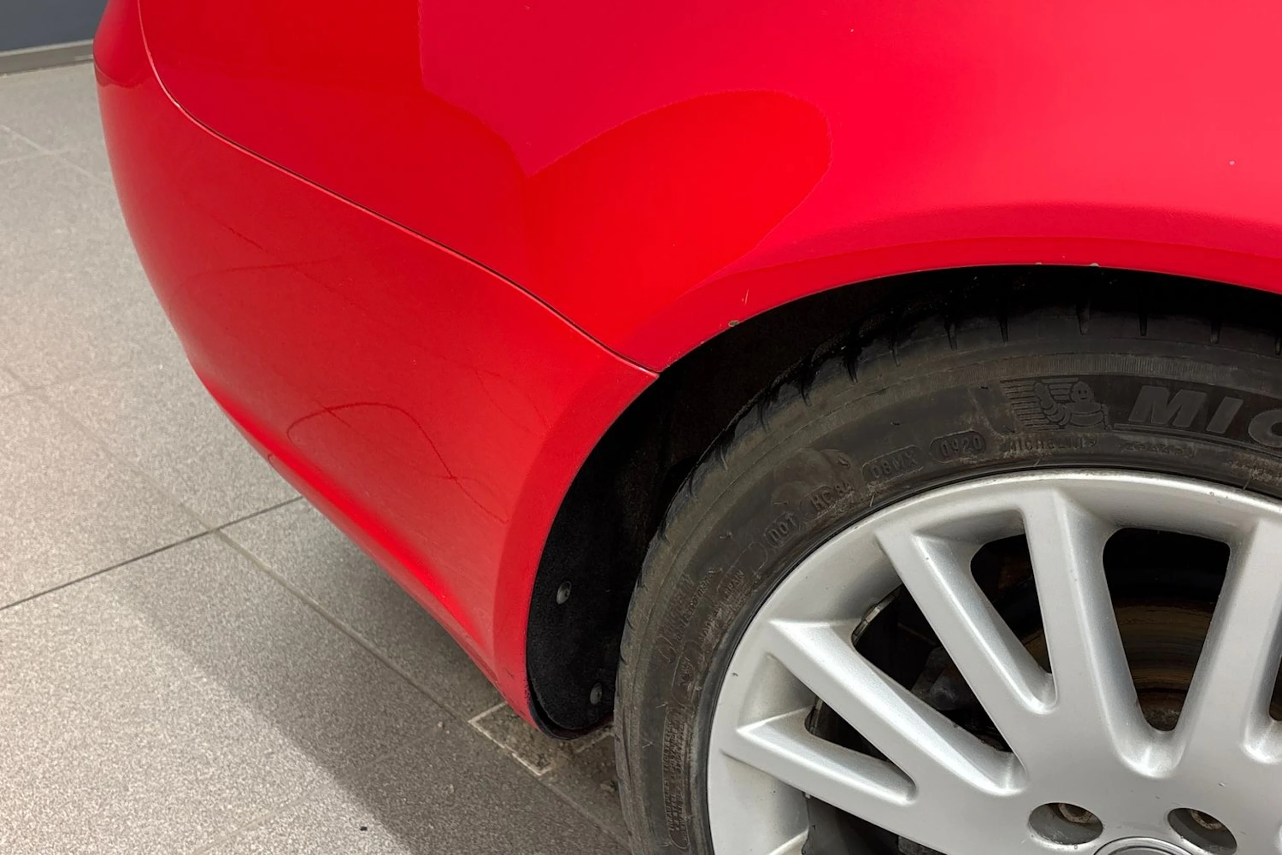 punainen Audi A4 2006 kuva 23.