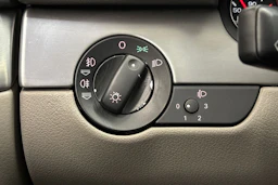 Punainen Audi A4 2006 kuva 13.