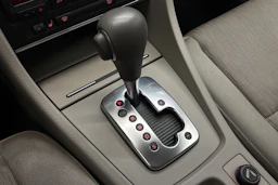 Punainen Audi A4 2006 kuva 15.