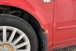 Punainen Audi A4 2006 kuva 16.