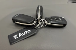 Punainen Audi A4 2006 kuva 44.