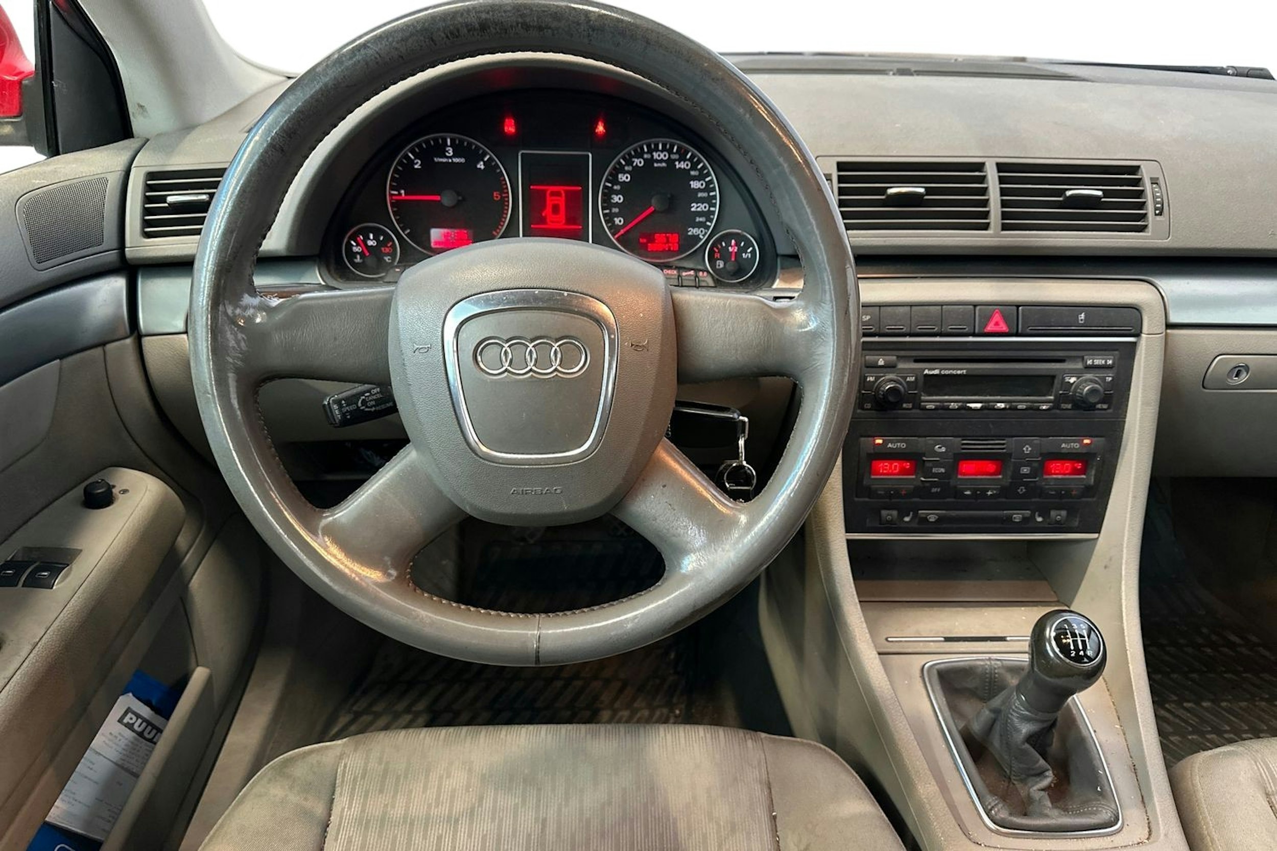 punainen Audi A4 2006 kuva 7.