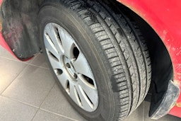 punainen Audi A4 2006 kuva 10.