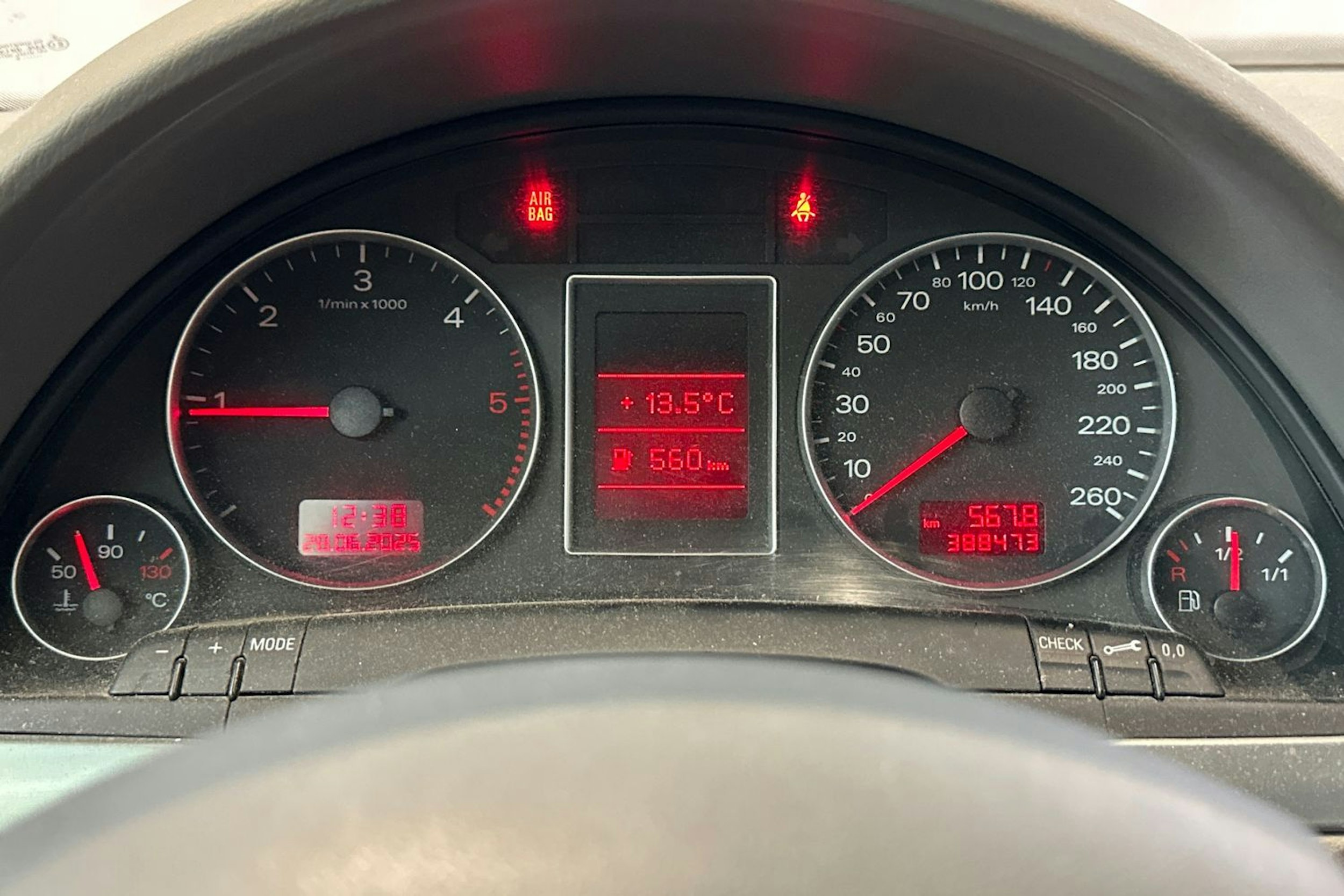 punainen Audi A4 2006 kuva 14.