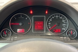punainen Audi A4 2006 kuva 14.