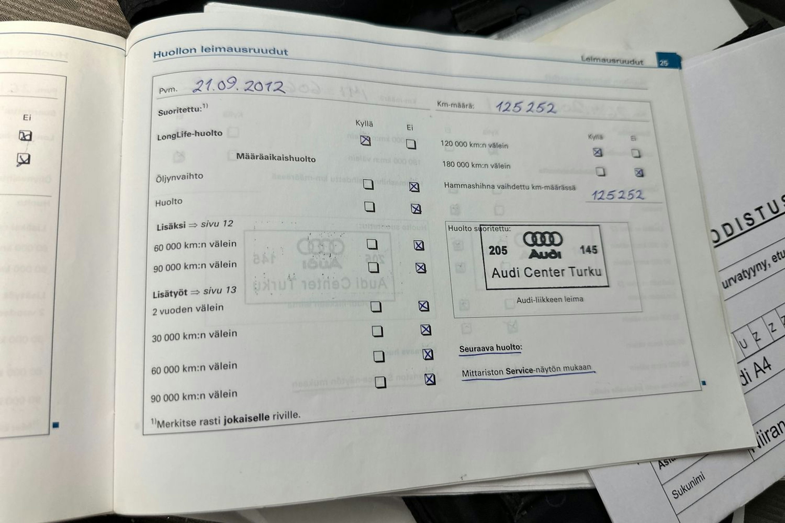 punainen Audi A4 2006 kuva 23.