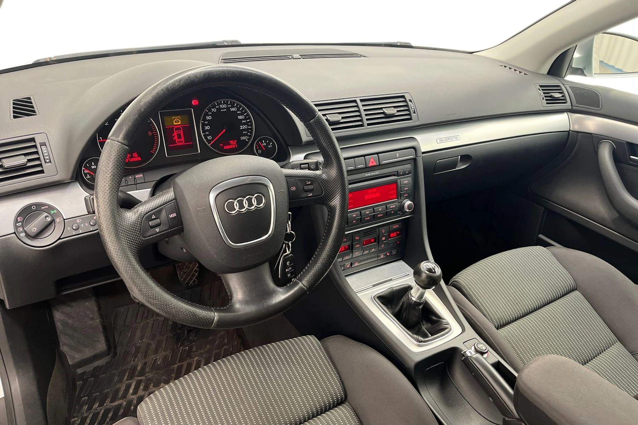 Hopea Audi A4 2007 kuva 6.