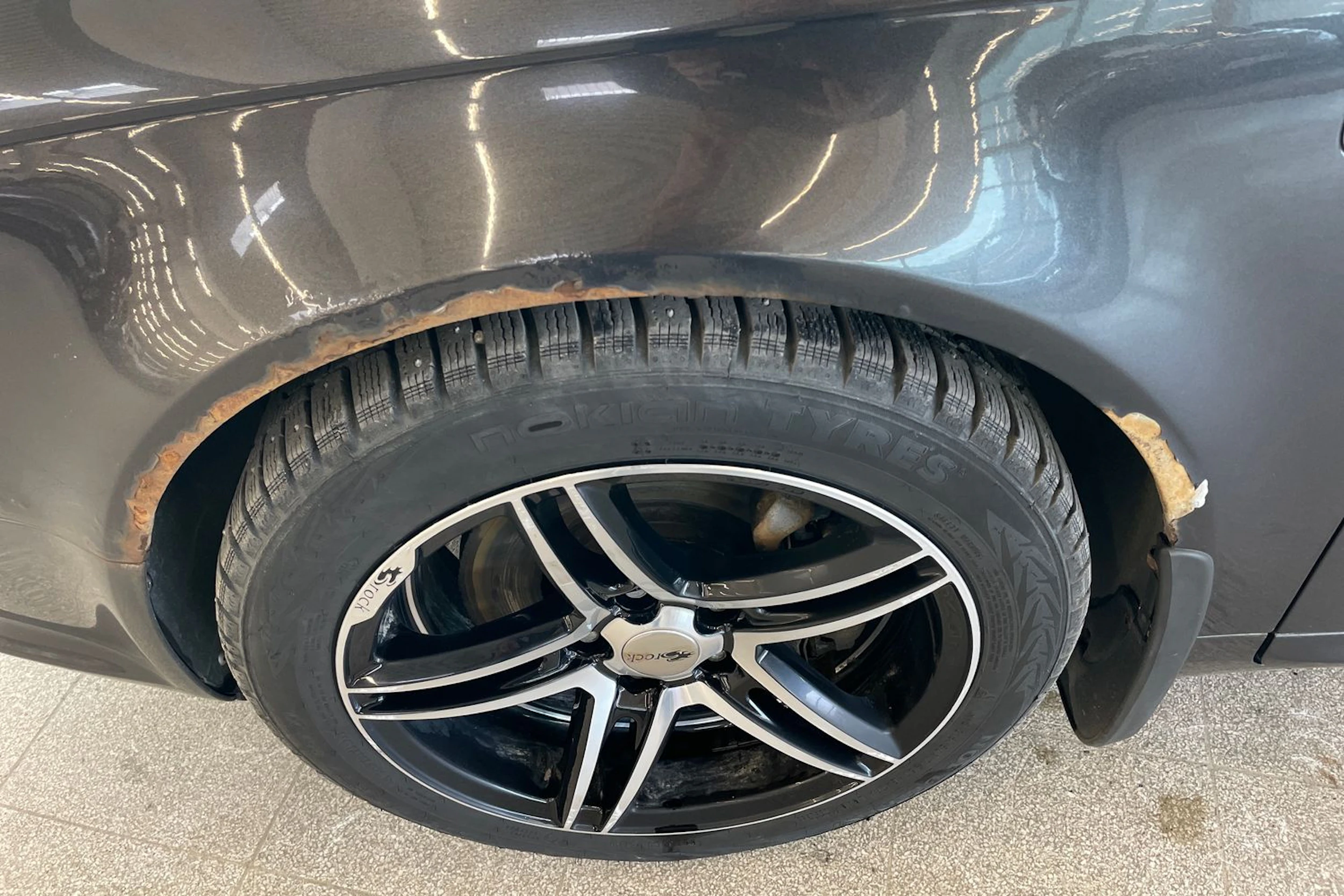 Harmaa Audi A4 2007 kuva 16.