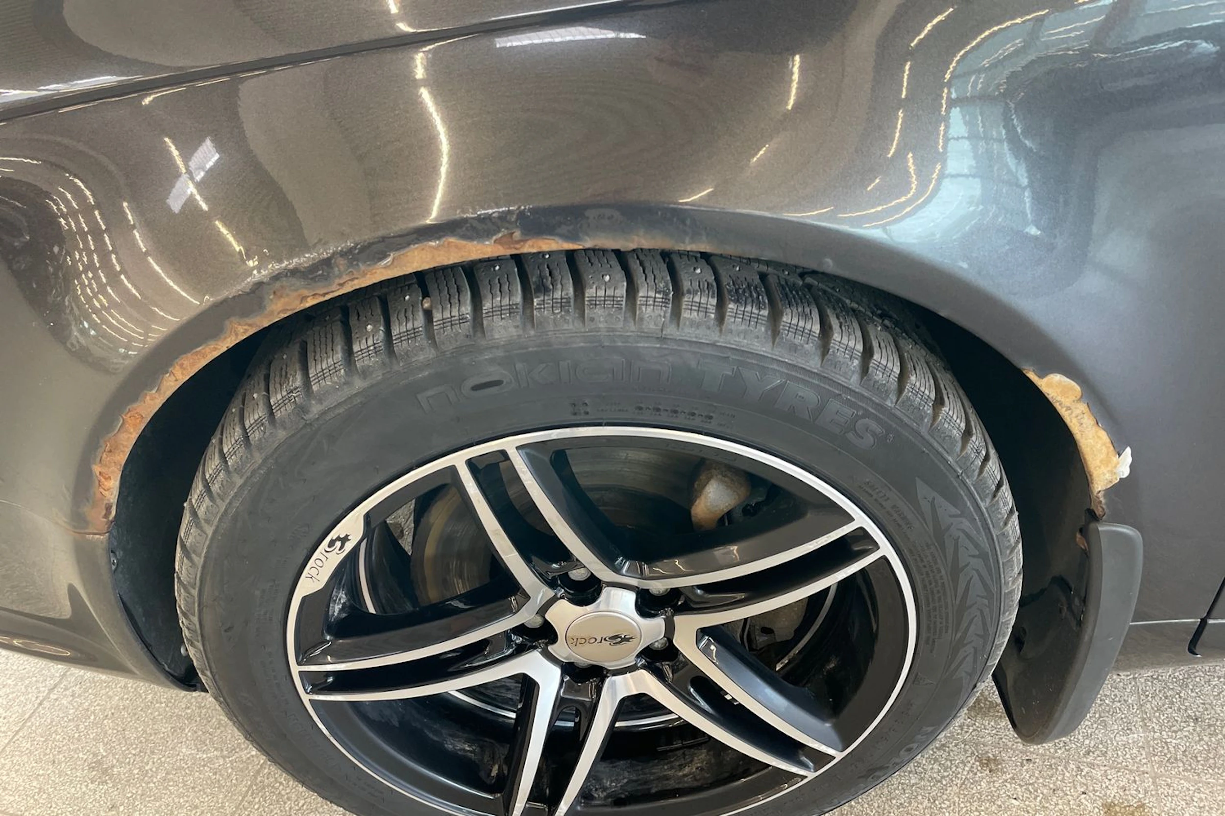 Harmaa Audi A4 2007 kuva 18.