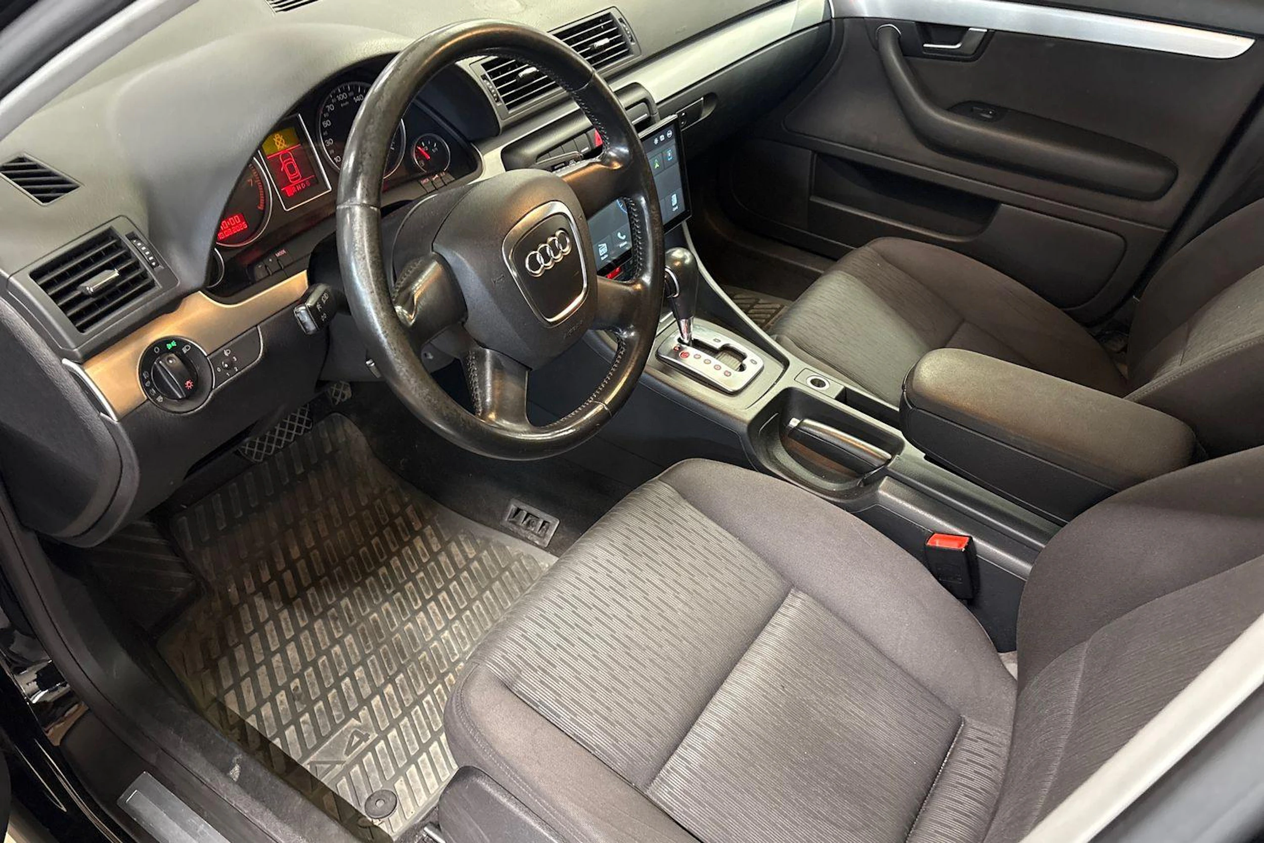 musta Audi A4 2007 kuva 6.